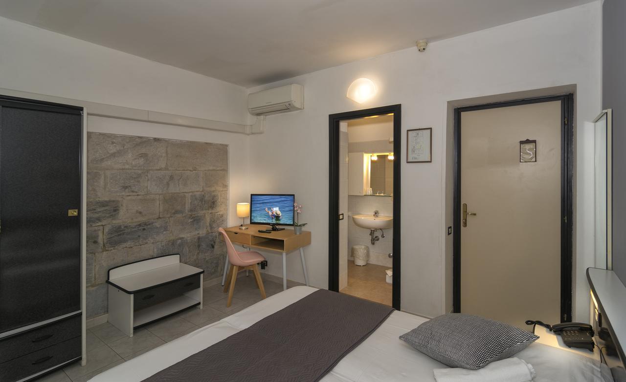 Hotel Amalfitana Pisa Esterno foto